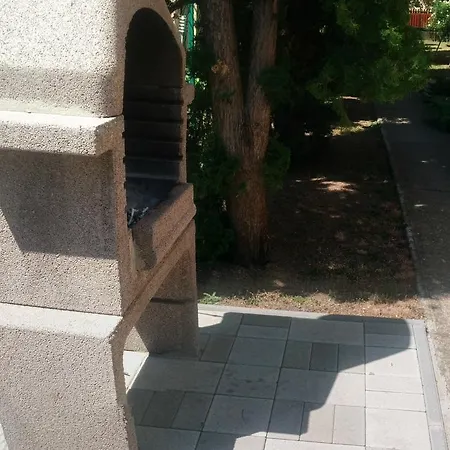 Repose Apartment